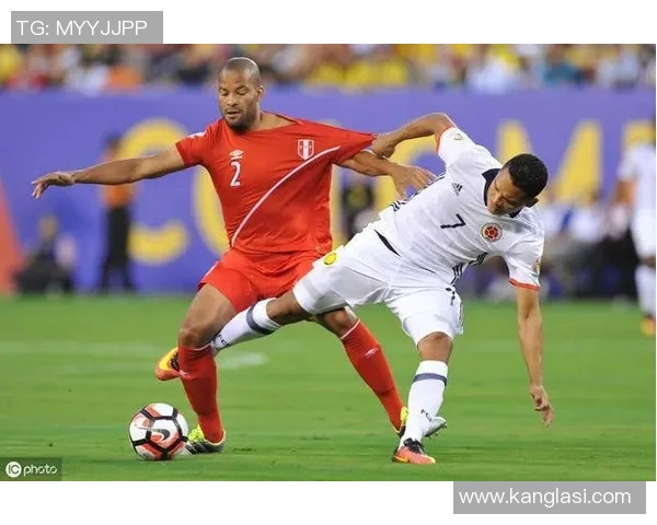 回顾秘鲁与丹麦精彩对决录像分析与比赛亮点解析